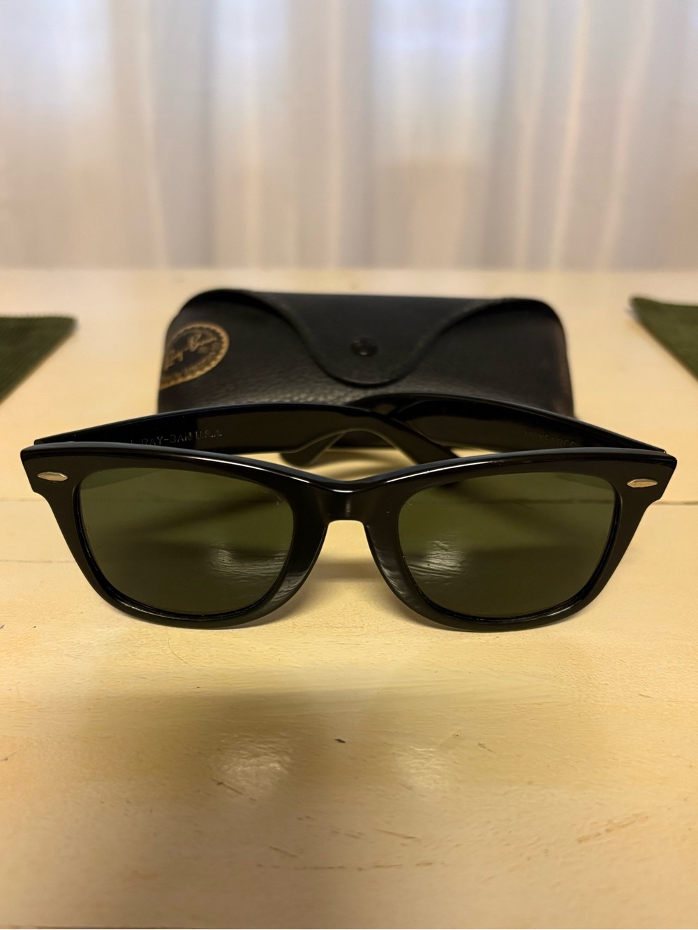 Vintage Ray Ban Wayfarer B&L sunglasses black B&L5022
